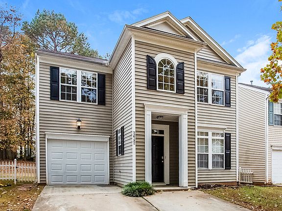 4th image of 2642 Oasis Ln