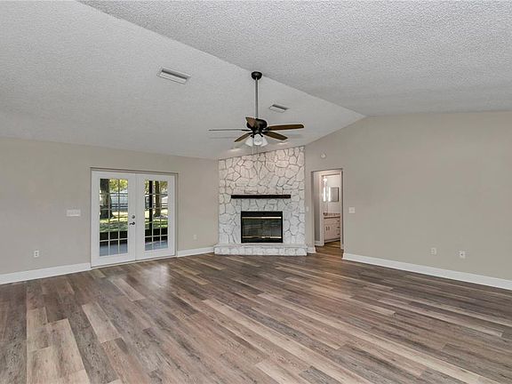 5th image of 11101 SW 128TH AVENUE