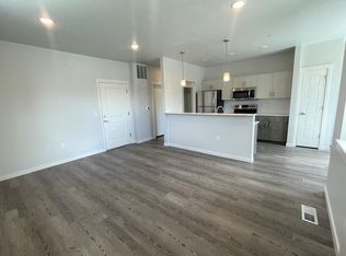 5892 N Five Mile Rd #FA100A342, Boise, ID 83713