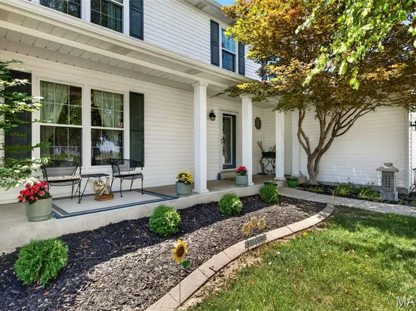 7296 Picasso Dr, Dardenne Prairie, MO 63368