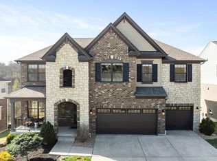 5021 Greenshire Dr, Cleves, OH 45002