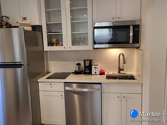 3rd image of 1215 Wynton Pl NE