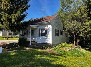 469 Madison Ave, Omro, WI 54963