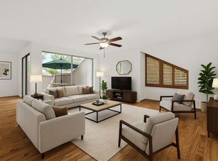 318 Litchfield Ln, Houston, TX 77024