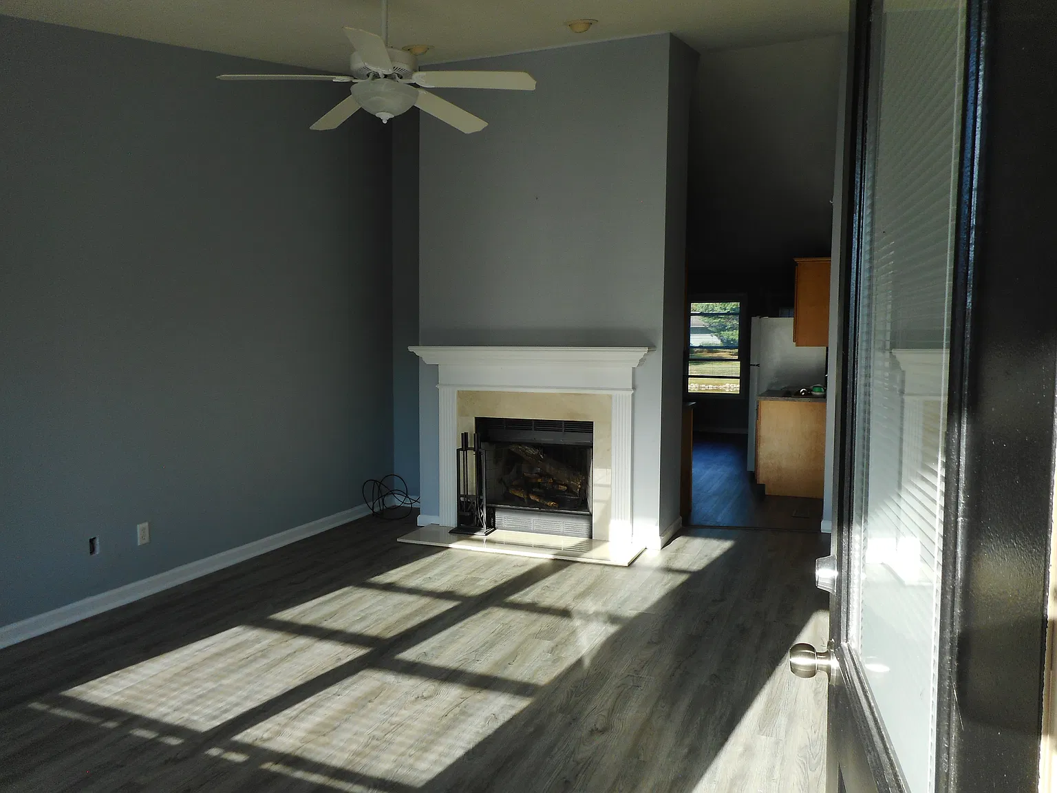 2 bed, 1000 sqft, $1,400 — Photo 4