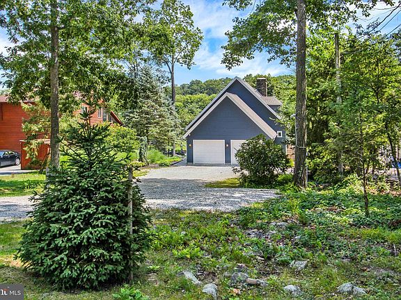 2nd image of 276 Lake Meade Dr