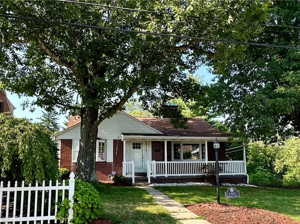 1501 Hawthorne St, Natrona Heights, PA 15065