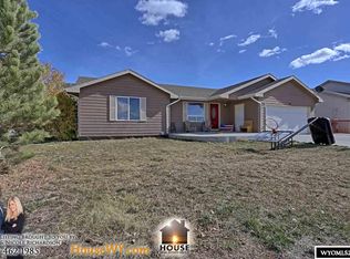 677 Platte Park Rd, Evansville, WY 82636