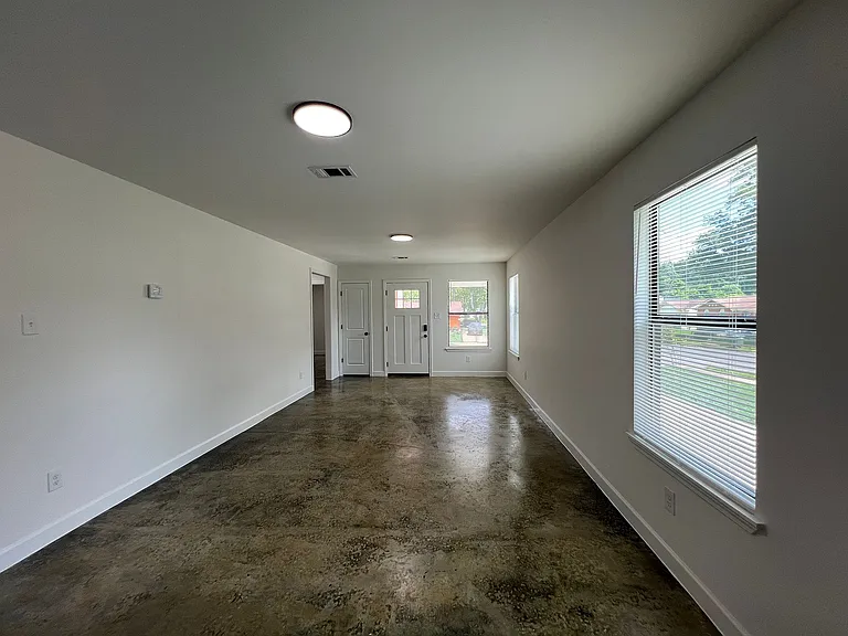 3701 Glenburee Cv — Photo 7