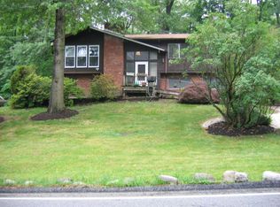92 Grotke Rd, Spring Valley, NY 10977