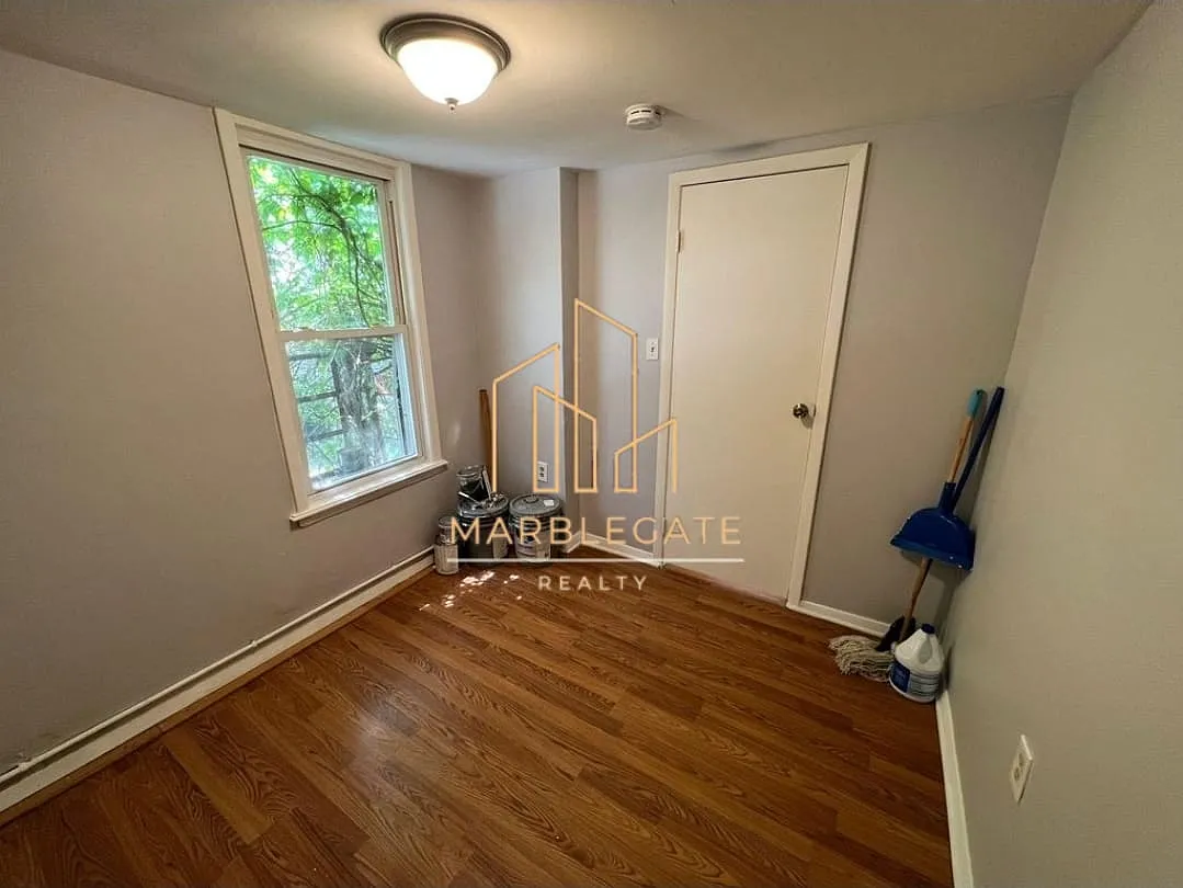 2 bed, 850 sqft, $1,495 — Photo 3