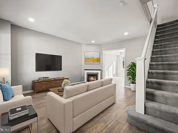 1652 W Mentor St, Philadelphia, PA 19141