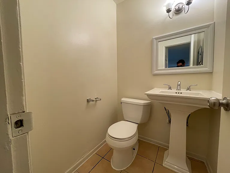 14404 Beckner St #5 — Photo 10