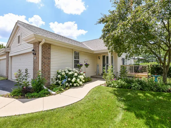 836 Sweetbriar DRIVE, Elkhorn, WI 53121
