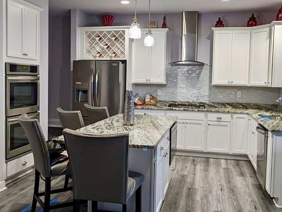 3rd image of 121 Currituck Reserve Pkwy