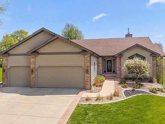 3rd image of 116 Sandy Court