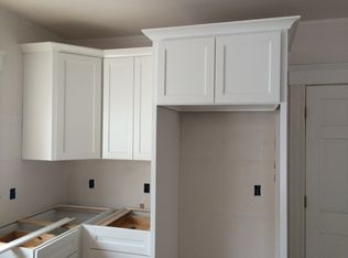 26 Abbott St, Salem, MA 01970