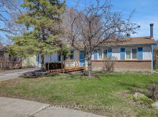 2336 Ogilvie Rd, Ottawa, ON K1J7N6