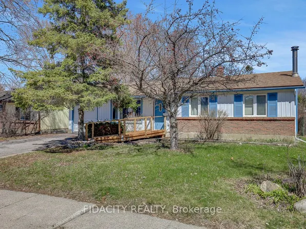2336 Ogilvie Rd, Ottawa, ON K1J 7N6
