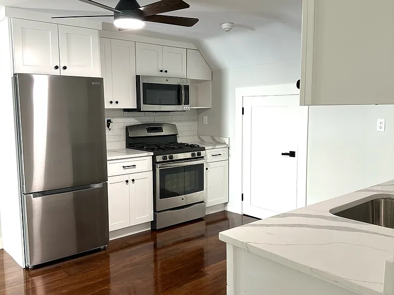 47 Mount Vernon St #3 — Photo 2