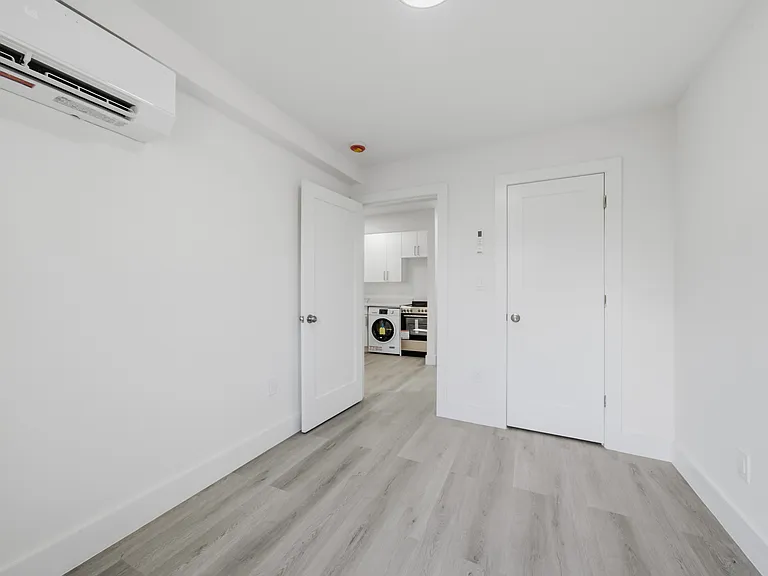 300 E 96th St #3-A — Photo 5