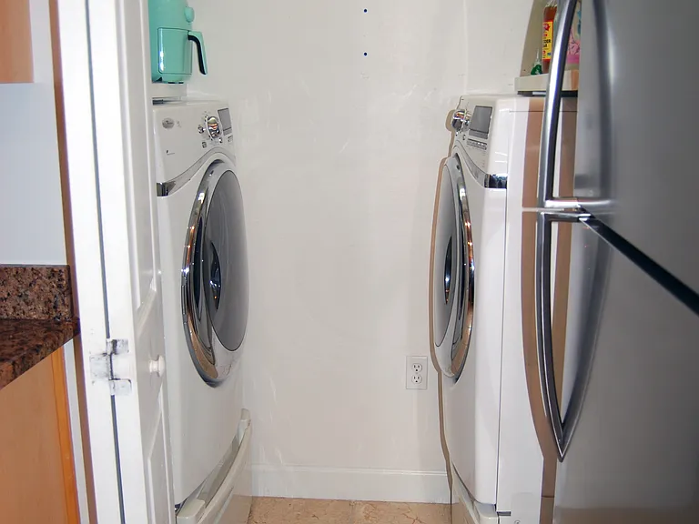 13141 Bella Casa Cir #1164 — Photo 8