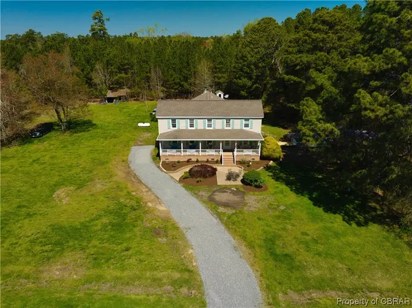 209 Canoe Yard Trl, Mathews, VA 23109