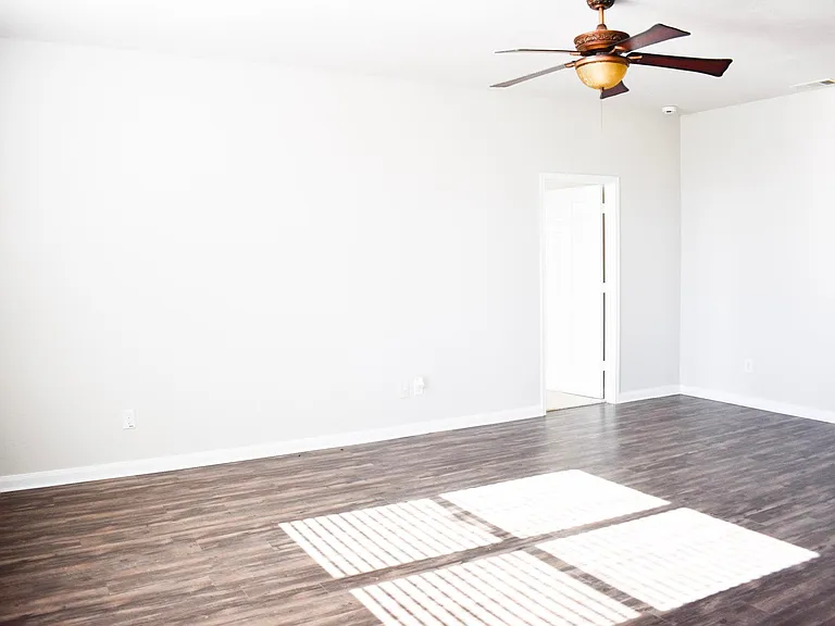 2127 Mandarin Way — Photo 12
