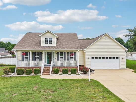 169 Santa Gertrudis Dr, Clayton, NC 27520