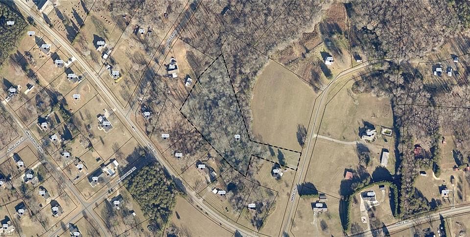 2nd image of 146 Mabes Rd