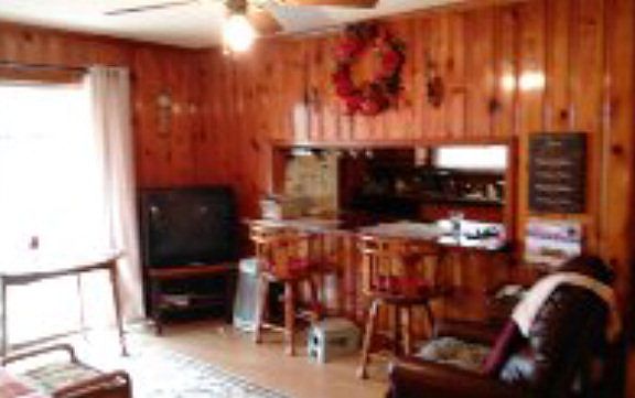 4th image of 2836 Henry Ave
