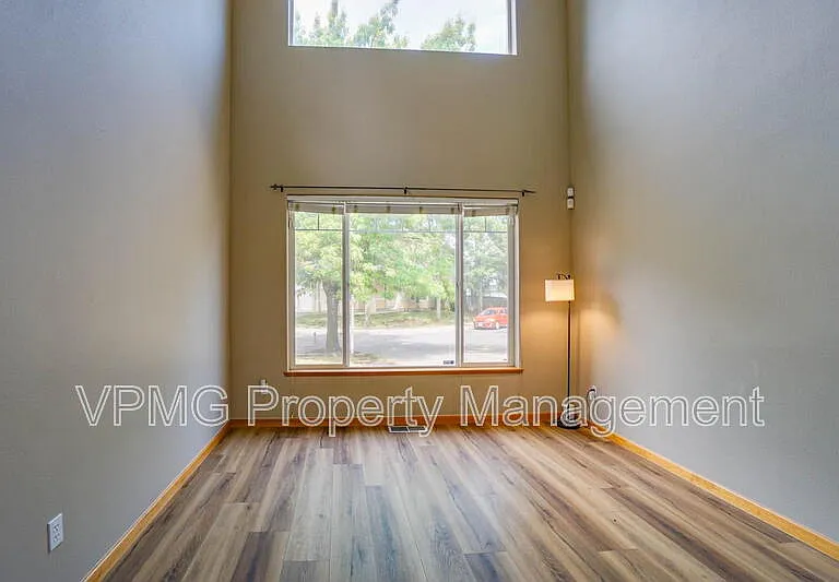 17301 SE 24th St — Photo 6