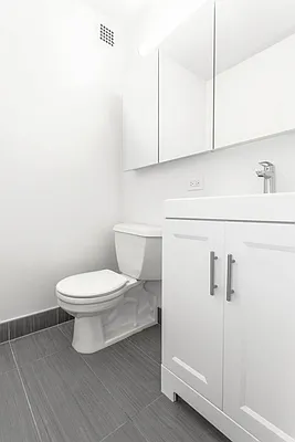 Rented by Olnick Organization | media 9