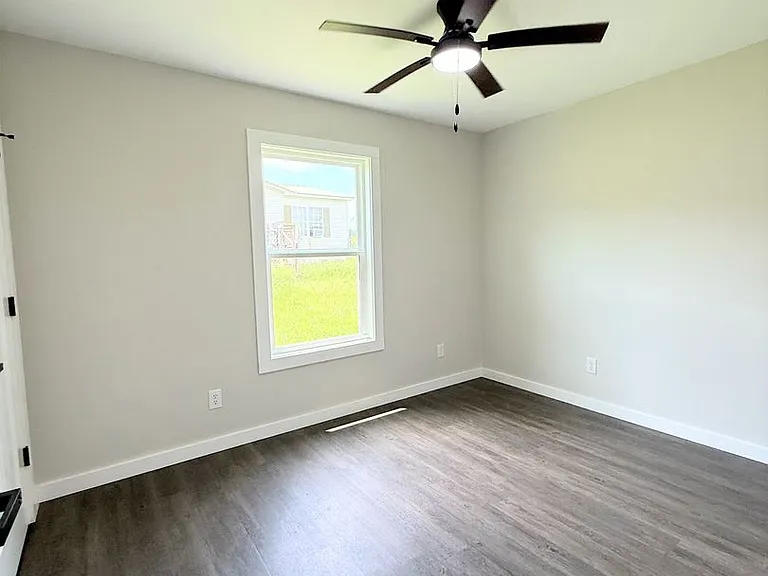 506 1st Ave W #6B — Photo 7
