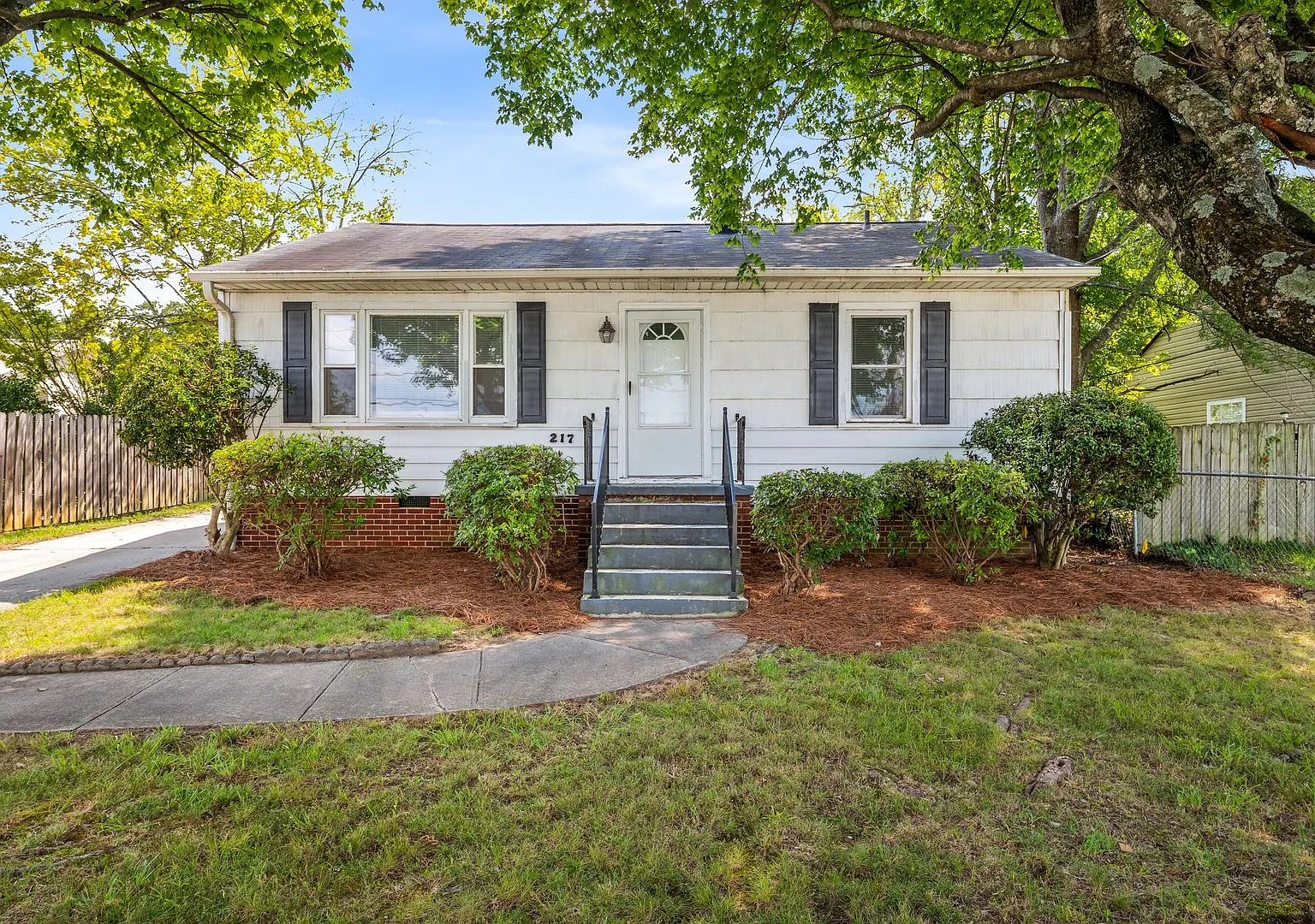 Updated Home with Hardwood Floors, LR & Den, Detached Carport, Must See! — Photo 1