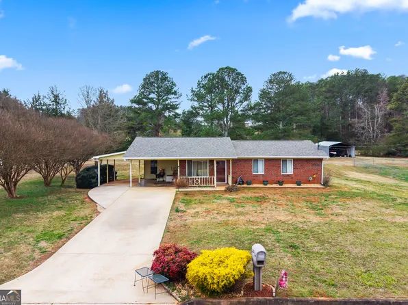 75 Country View Dr, Eastanollee, GA 30538