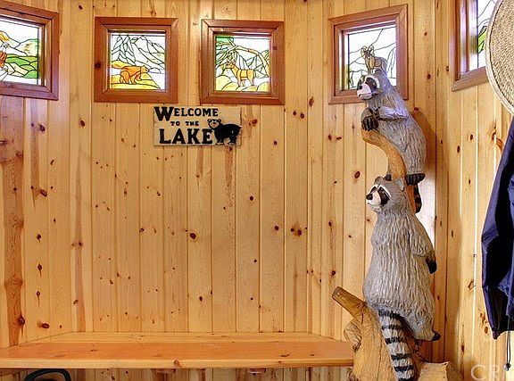 5th image of 39553 Raccoon Dr