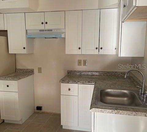 4th image of 2816 Miriam St S