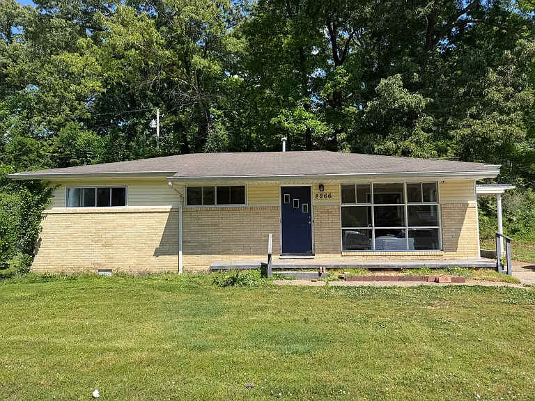 2266 Shade Ave — Photo 1