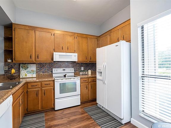 5th image of 3738 NW 53rd Ln