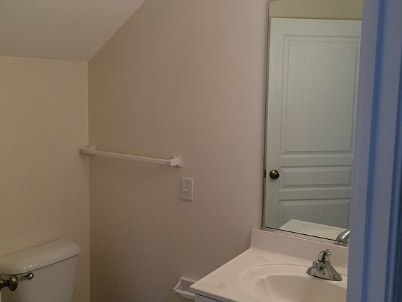 2nd image of 5929 Ludington Dr