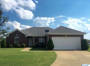 202 Alder Ridge Dr, New Market, AL 35761