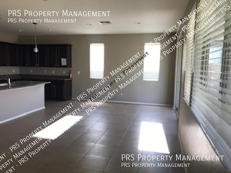22595 E Via Del Palo — Photo 12