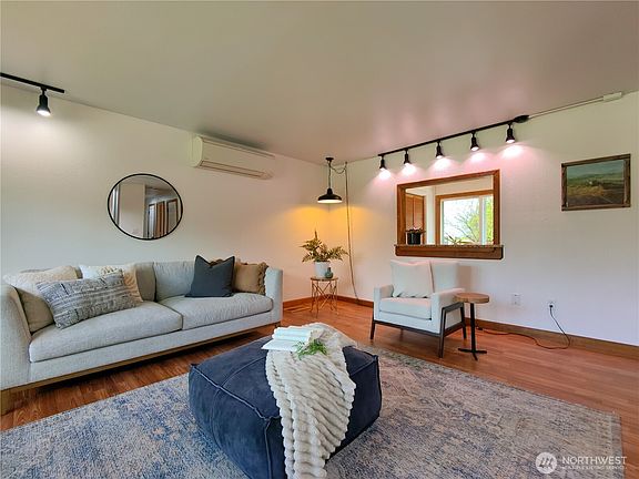 4th image of 6786 La Bello Drive