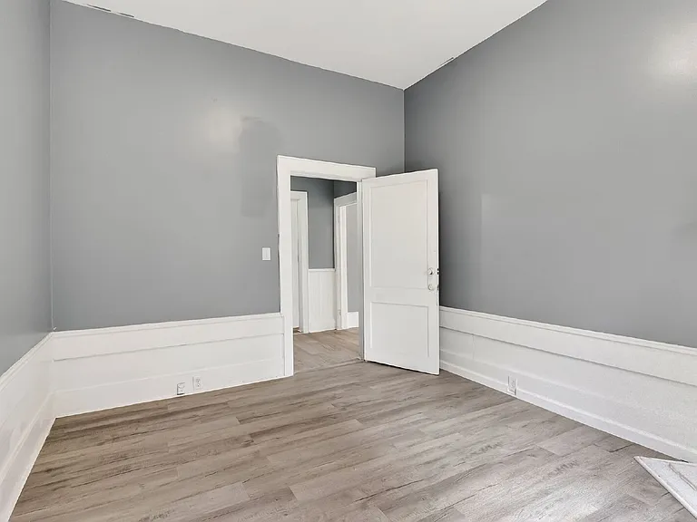 409 Meadow Rd — Photo 16