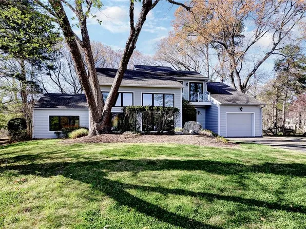 49 Dillwyn Dr, Newport News, VA 23602