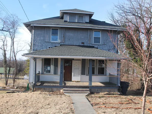 2210 Eastgate Ave NE, Roanoke, VA 24012