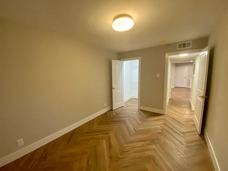 7548 Parkdale Ave #3B — Photo 12