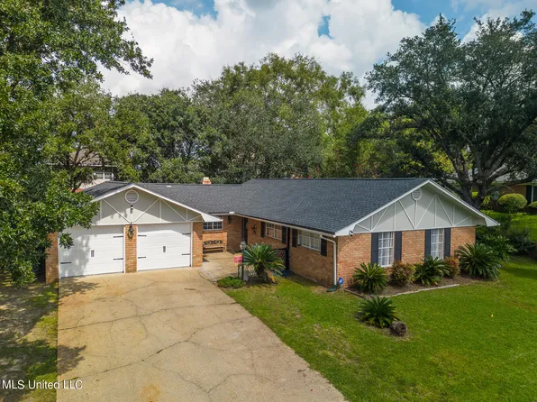 12487 Lakeland Ct, Gulfport, MS 39503
