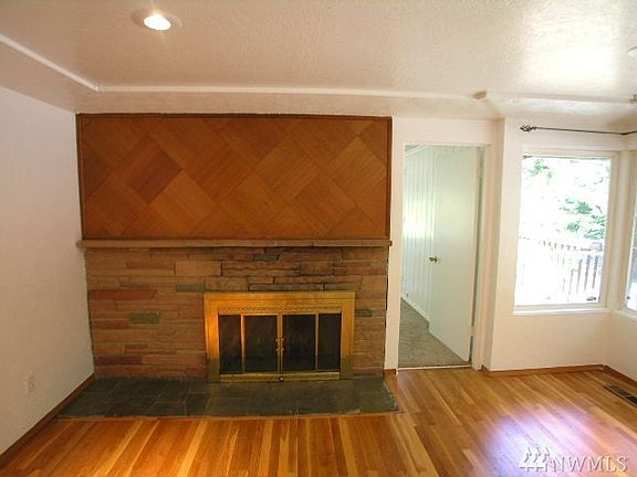 3rd image of 2906 88th St S